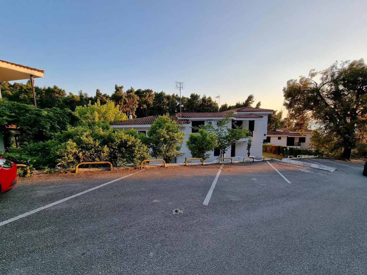 Beachfront Villa 100M From Sea For Up To 10 Guests Siviri Exterior foto